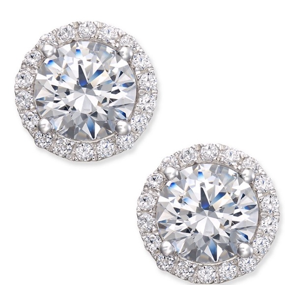 NWOT round classic earrings - Picture 2 of 6